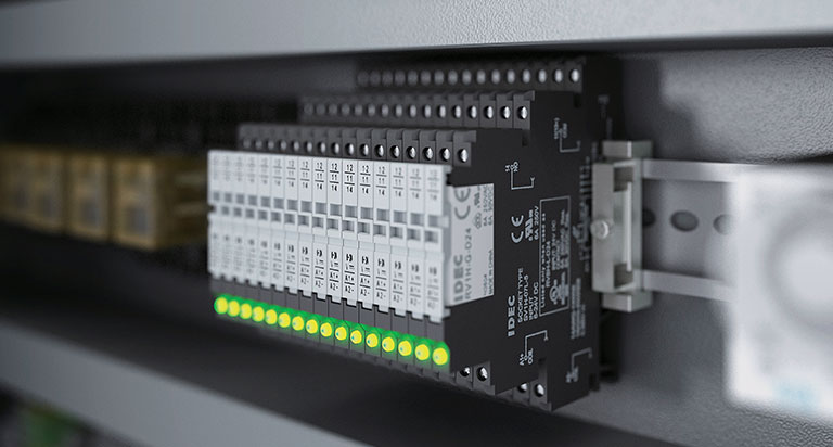 Linha RV8H - Relês Interface SLIM
